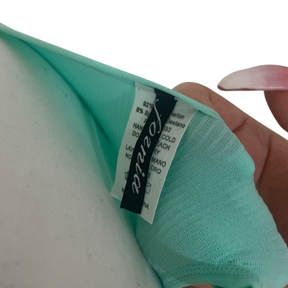 Fornia Racerback Bra Top Green - Picture 4 of 5